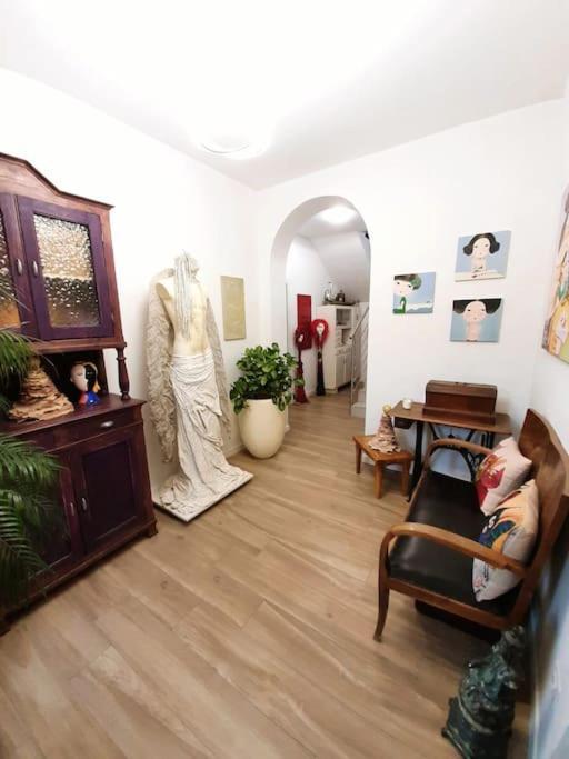 B&B Vegan La Mucca Felice - Grazioso Appartamento Nel Verde Rancio Valcuvia Exterior photo